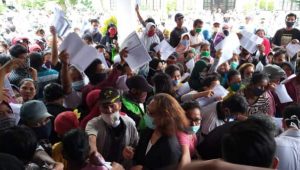 Dinas Sosial Medan Diserbu Ratusan Warga Penerima BLT Dinas Sosial Medan
