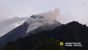 WhatsApp Image 2021-01-18 at 18.13.16 Gunung Merapi Kembali Keluarkan Awan Panas Guguran Sejauh 1.000 Meter