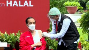 xe6pgxetyfinmigucawb Jalani Vaksinasi Kedua, Jokowi: Sama Seperti 2 Minggu Lalu, Tidak Terasa