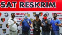 Tersangka saat diamankan pikah kepolisian Polres Tanjung Balai. Foto: (indiespot.id /istimewa)