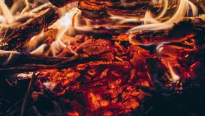 Diduga Cemburu, Suami di Deliserdang Tega Bakar Istri Hingga Nyaris Tewas