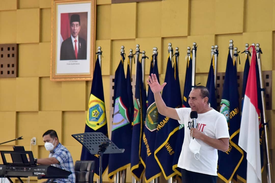 52 Wartawan Sumut Jalani Vaksinasi Perdana di Rumah Dinas Gubernur