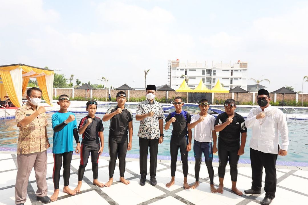 Musa Rajeckshah Resmikan Gedung Olahraga Alaisy Swimming Academy