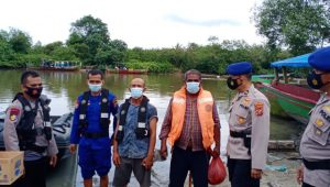 INDIESPOT Polair Polda Sumut Selamatkan 2 Nelayan Usai Kapal Pencari Ikan Tenggelam