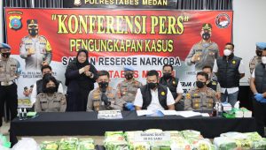 INDIESPOT 58 Kg Sabu dan 3.340 Butir Ekstasi Disita, Polisi Tangkap Ibu dan Anak