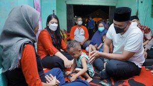 INDIESPOT Bobby Nasution Kunjungi Keluarga Korban Keganasan Geng Motor