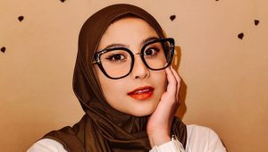 INDIESPOT.ID, Tampil Dalam Balutan Hijab, Awkarin Tuai Pujian dari Warganet