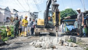 INDIESPOT.ID, Pemko Medan Gelar Gotong Royong Massal Normalisasi Drainase di Perbatasan Medan-Deliserdang