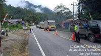 INDIESPOT.ID, Jelang Akhir Tahun Volume Kendaraan Semakin Membludak Masuk ke Toba